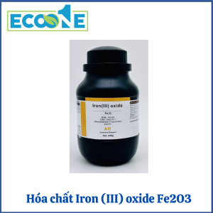 Iron (III) oxide Fe₂O₃ , hóa chất tinh khiết dạng bột màu đỏ nâu, đóng gói 1kg/chai, chuyên dùng trong phòng thí nghiệm cho nghiên cứu hóa học, vật liệu và phản ứng oxy hóa, phù hợp kỹ thuật viên, nhà nghiên cứu có giá từ 250,000 đến 410,000đ/chai 1kg