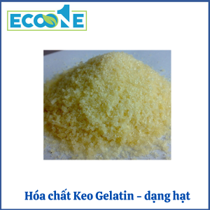 Keo Gelatin Dạng Hạt, là hóa chất công nghiệp dùng làm chất kết dính trong dệt nhuộm và sản xuất nhựa. Sản phẩm dễ hòa tan, độ nhớt cao, thân thiện môi trường. Dành cho các doanh nghiệp sản xuất công nghiệp có giá từ 190,000 đến 315,000 /bao 25kg