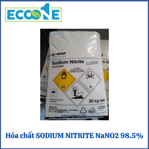 Sodium Nitrite (NaNO2) 98.5%, hóa chất công nghiệp dùng trong luyện kim, cao su, dệt nhuộm. Đóng gói 25kg/bao, hàng mới 100%. Phù hợp doanh nghiệp sản xuất cần chất oxy hóa và ổn định nhiệt có giá từ 3,400,000 đến 5,600,000/bao 25kg.